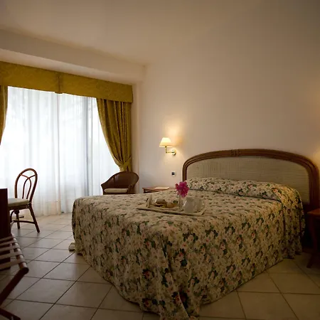 Hotell Sierra Silvana 4*
